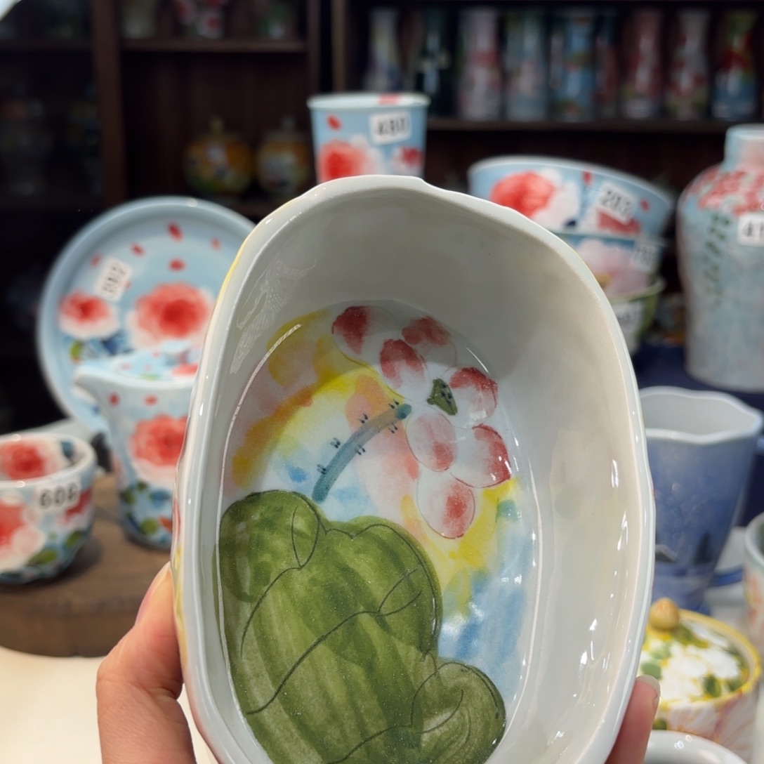 瓷片兔兔好可爱啊