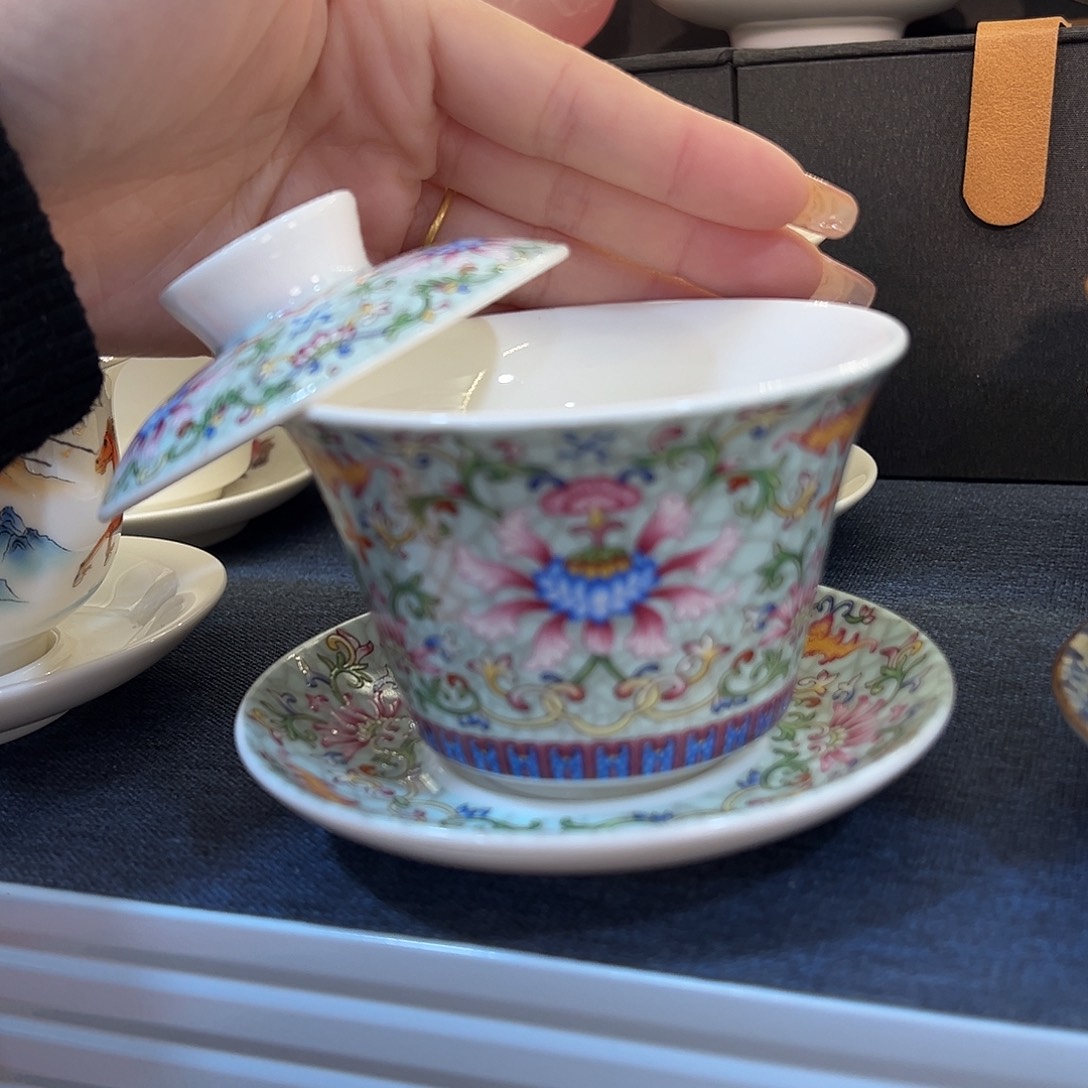 盖碗很漂亮我很喜欢