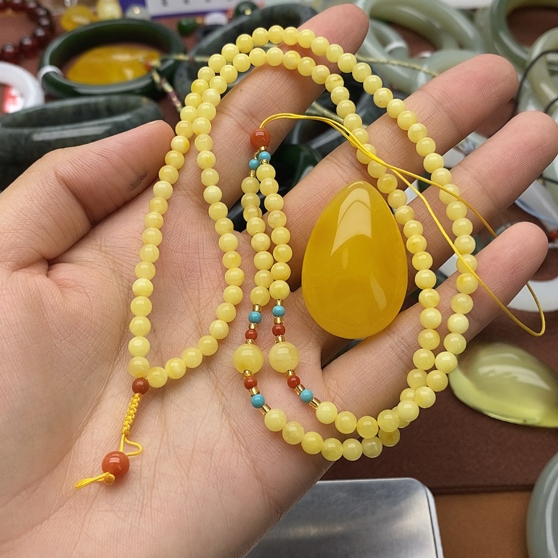 和田玉手镯未镶嵌风**薇