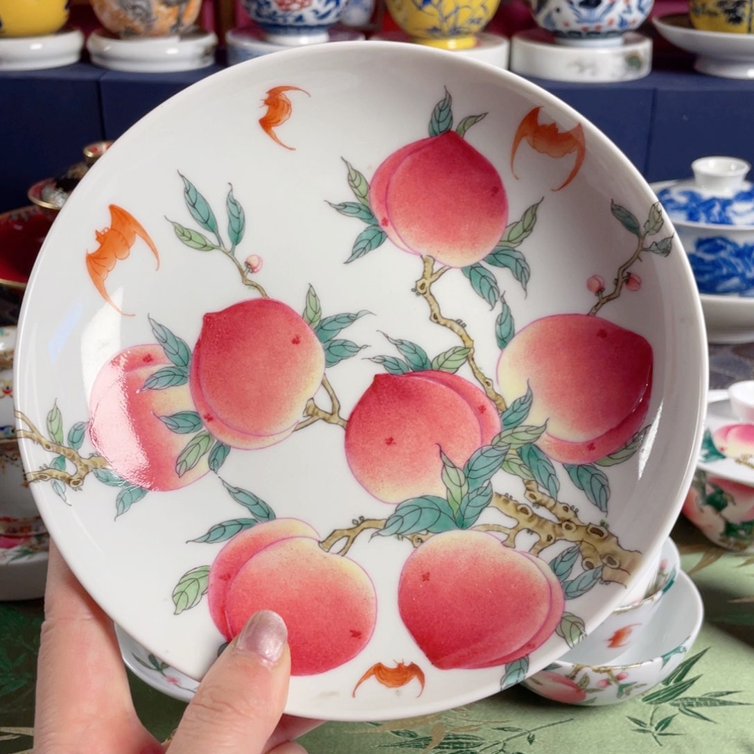 景德镇瓷器博物研究所所长