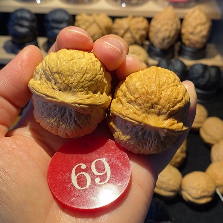 核桃3铁磨盘尺寸40手把件