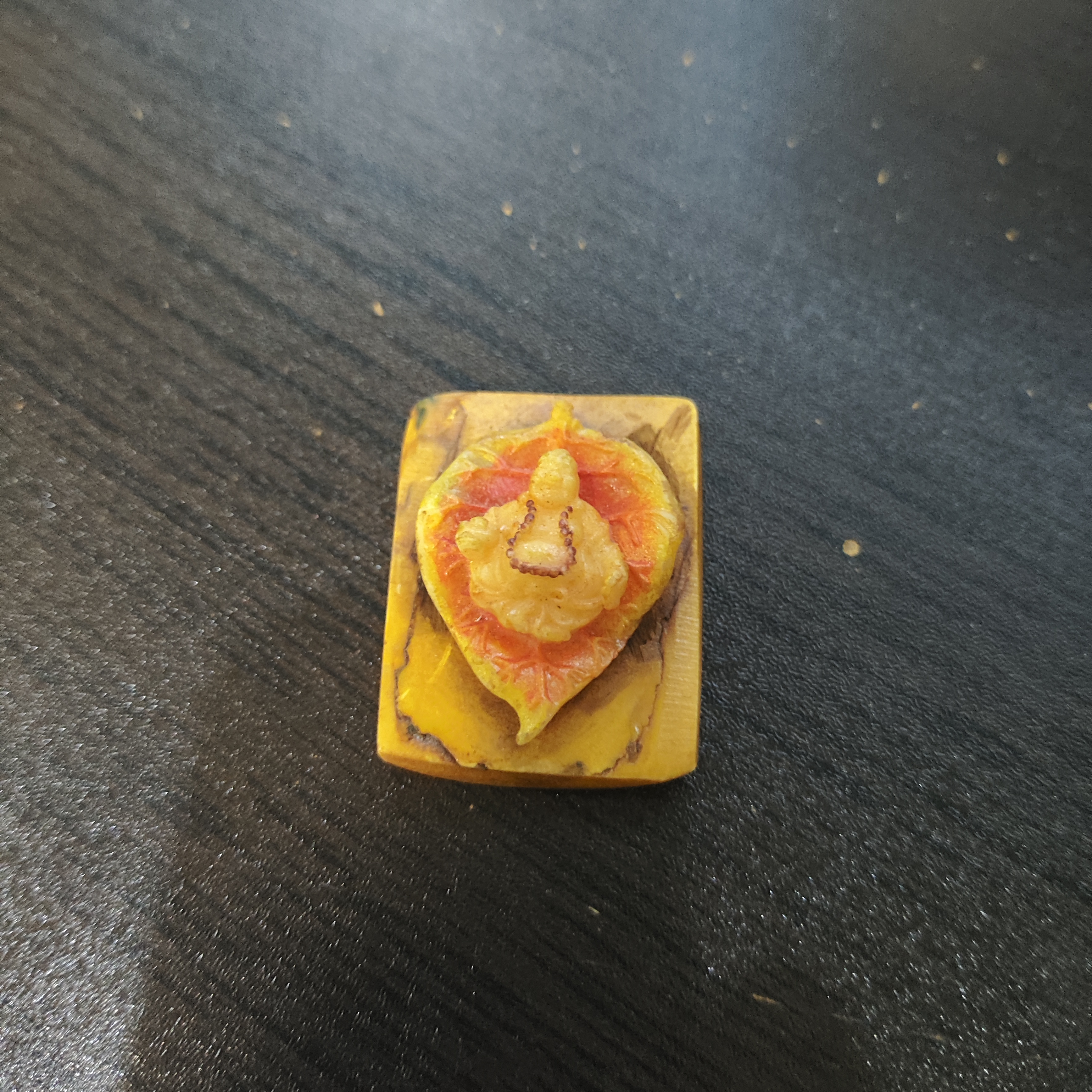 猛犸约8克雕刻件HZ1662