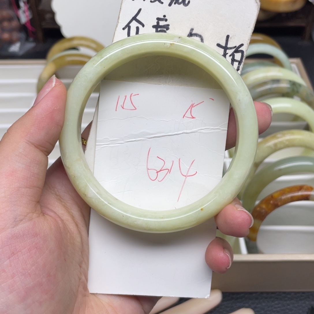 未镶嵌蛇纹石玉手镯