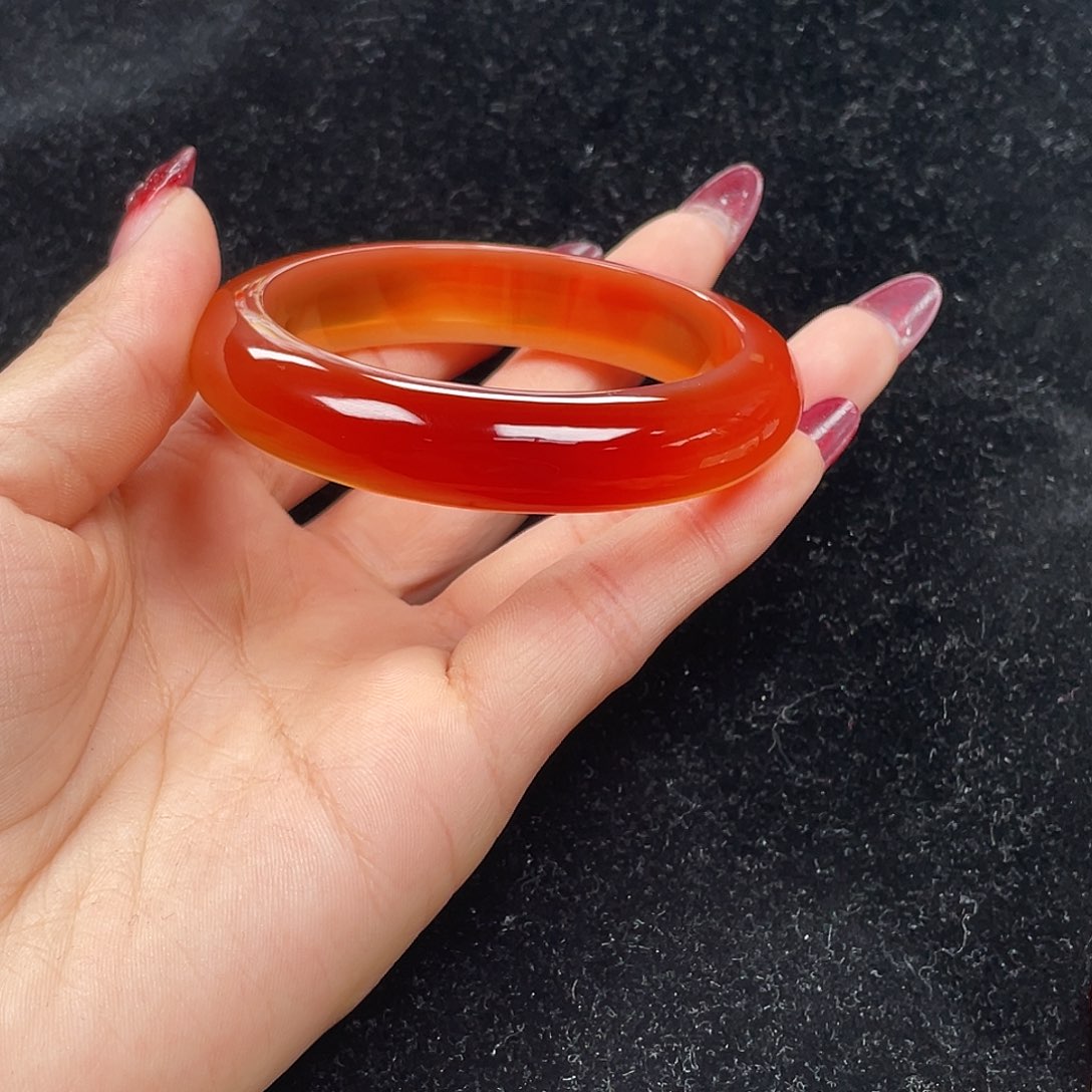 玛瑙/玉髓手镯未镶嵌C****t