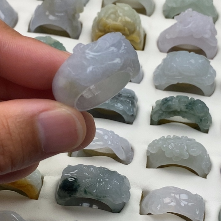 翡翠未镶嵌戒指港码17