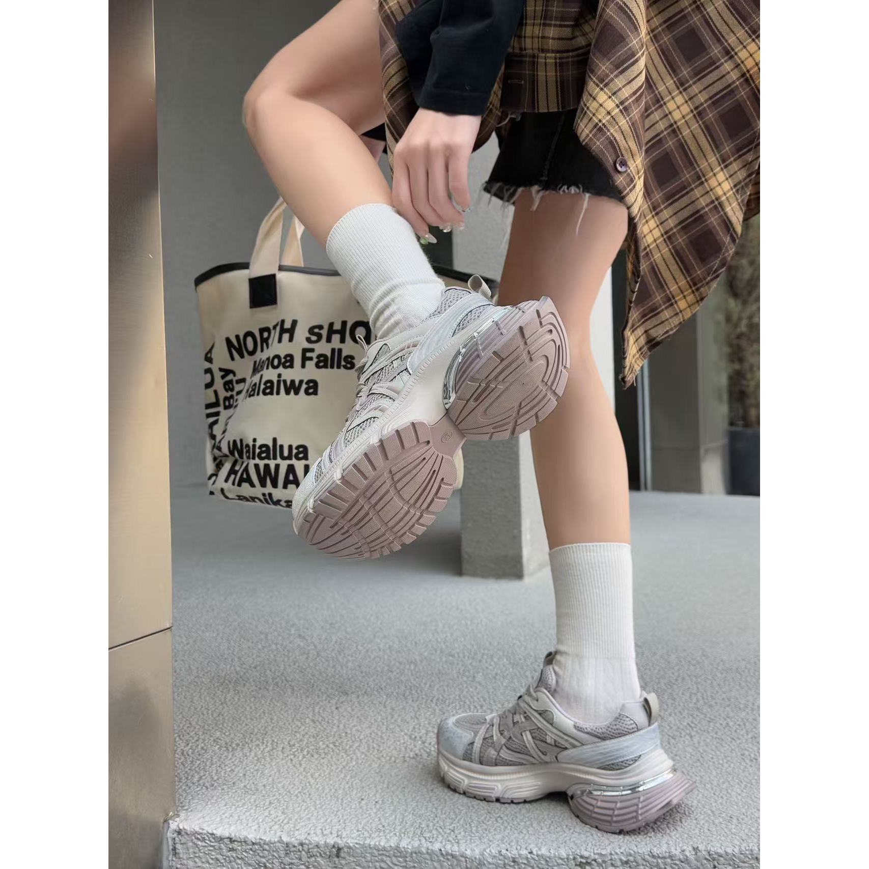 新款气质百搭潮流女款休闲鞋B/JW/890-1