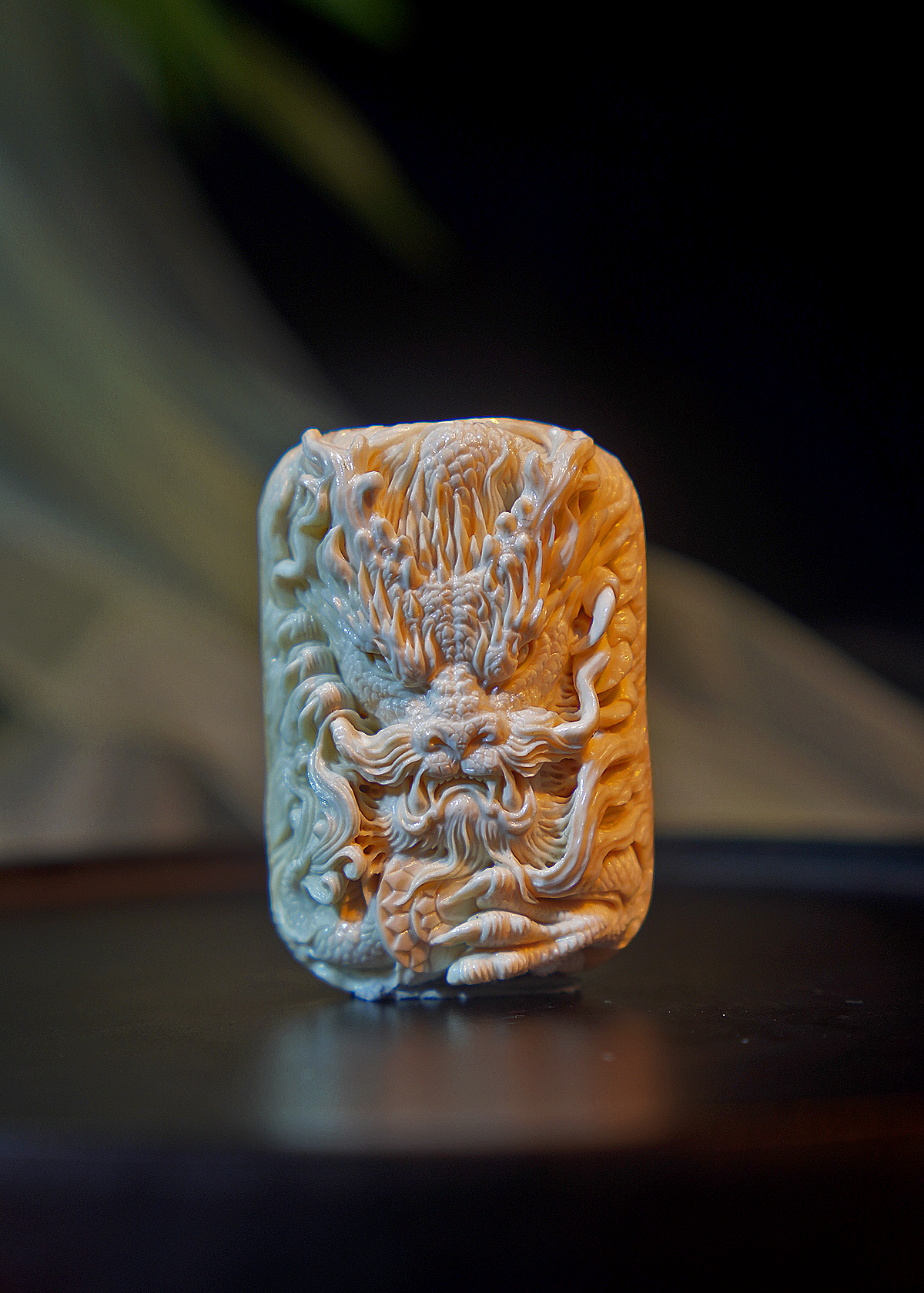 天然猛犸牙/手工雕刻作品/藏龙卧虎/特色蓝皮冰料/文玩收藏