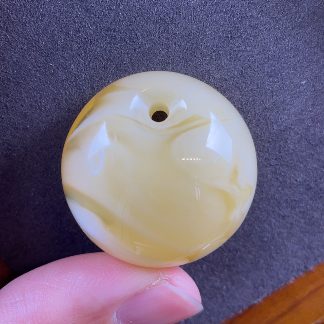 琥珀颈饰未镶嵌蜜蜡吊坠