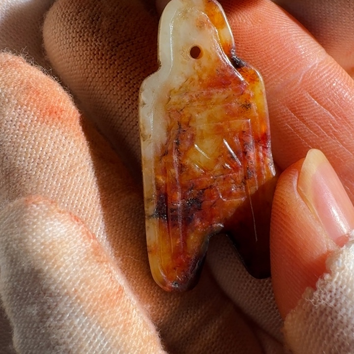 和田玉未镶嵌挂件