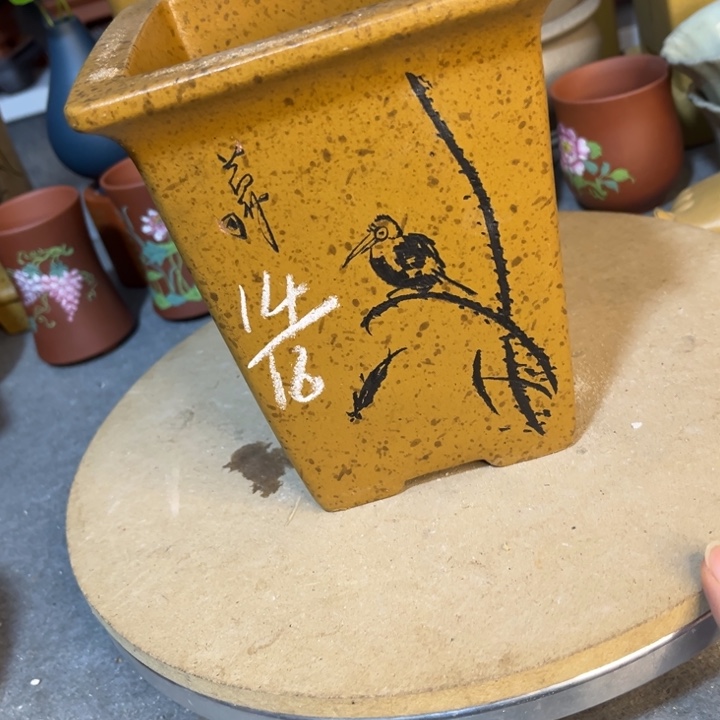 紫砂花盆紫砂花盆