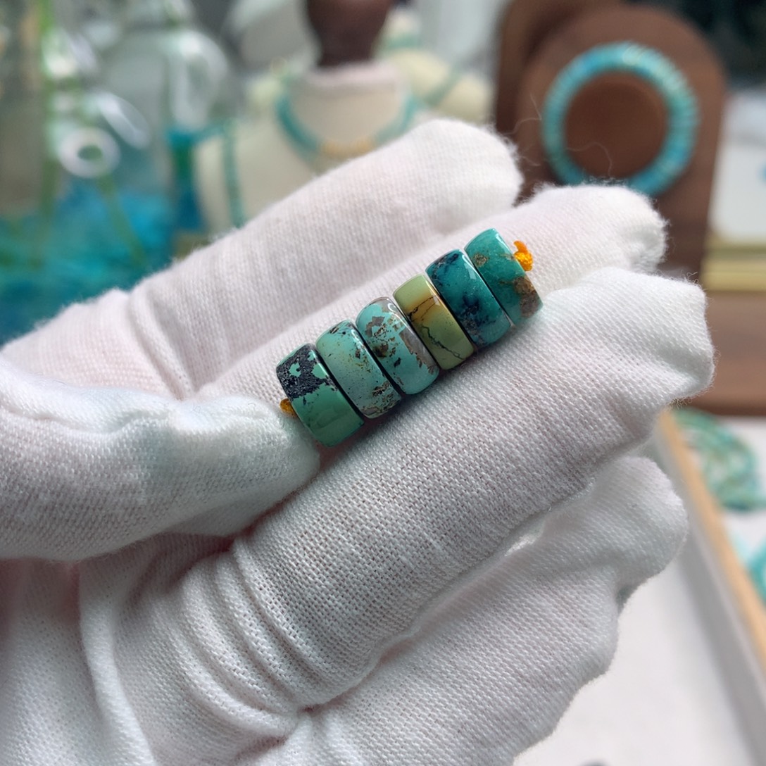 绿松石未镶嵌饰品