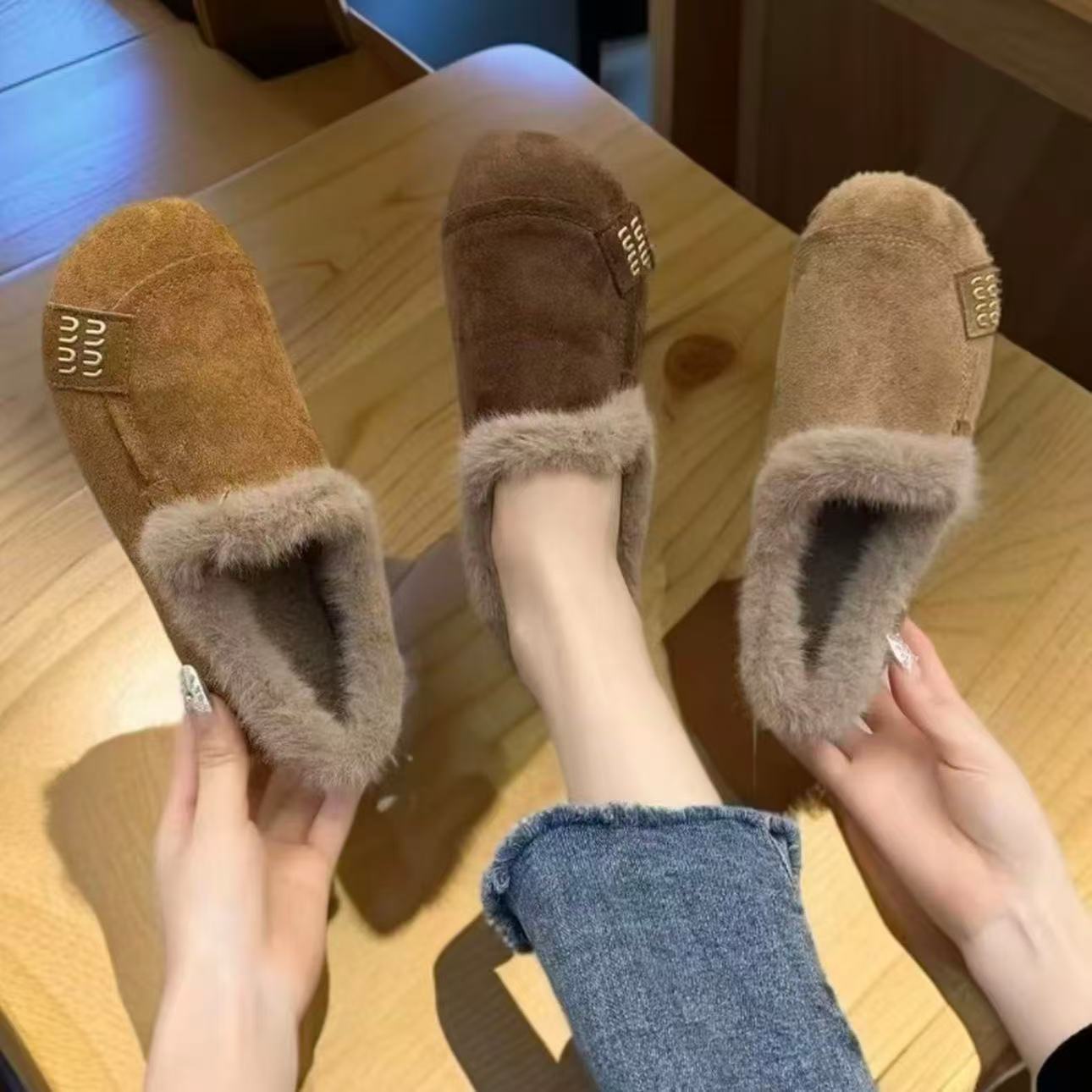 【运费险】豆豆鞋平跟加绒女鞋纯色棉鞋毛靴复古港风冬季wz