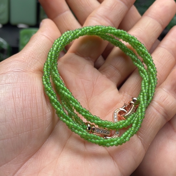 和田玉（碧玉）未镶嵌颈饰