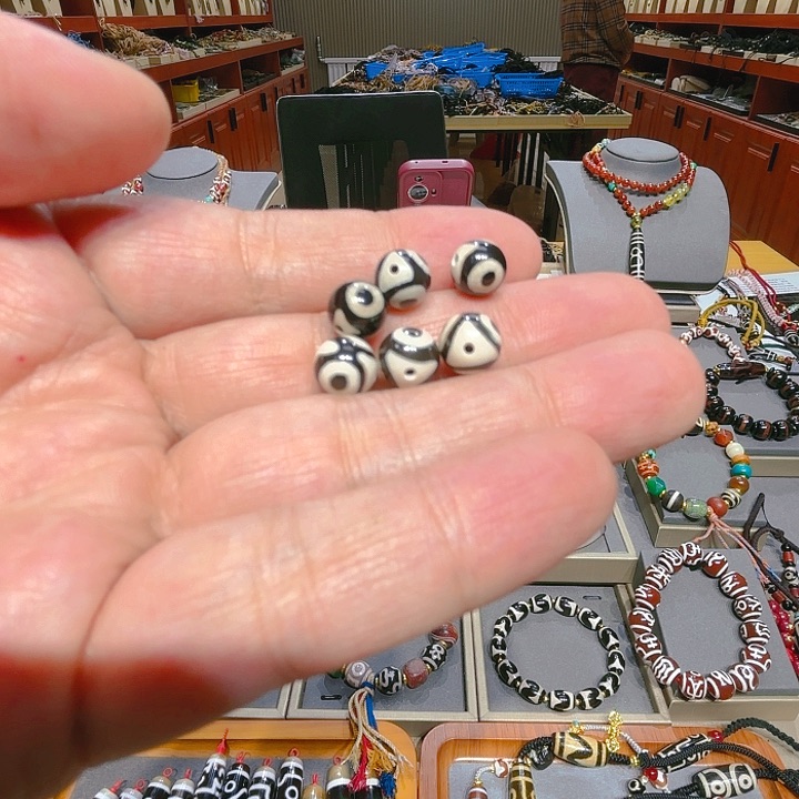 未镶嵌玛瑙/玉髓珠宝奇石