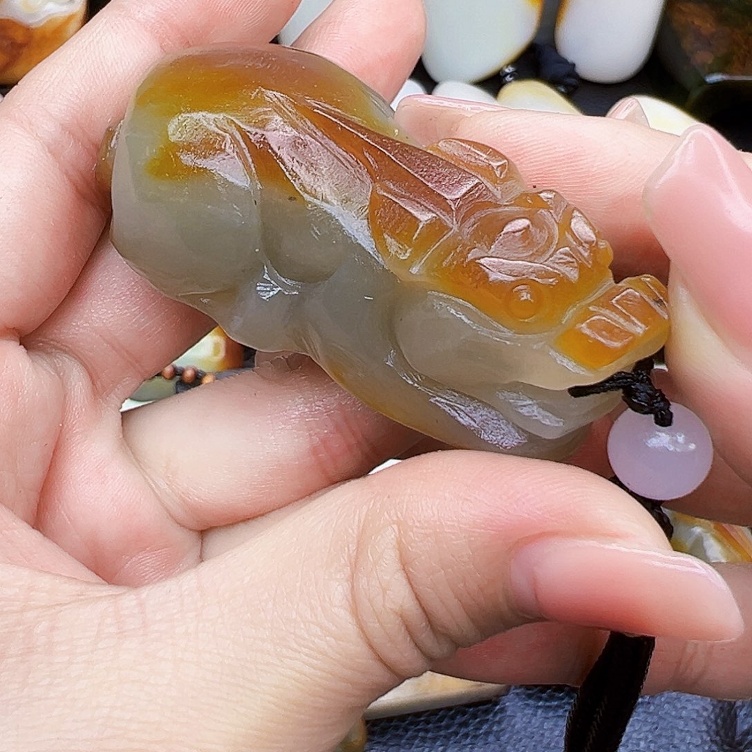 和田玉挂件未镶嵌