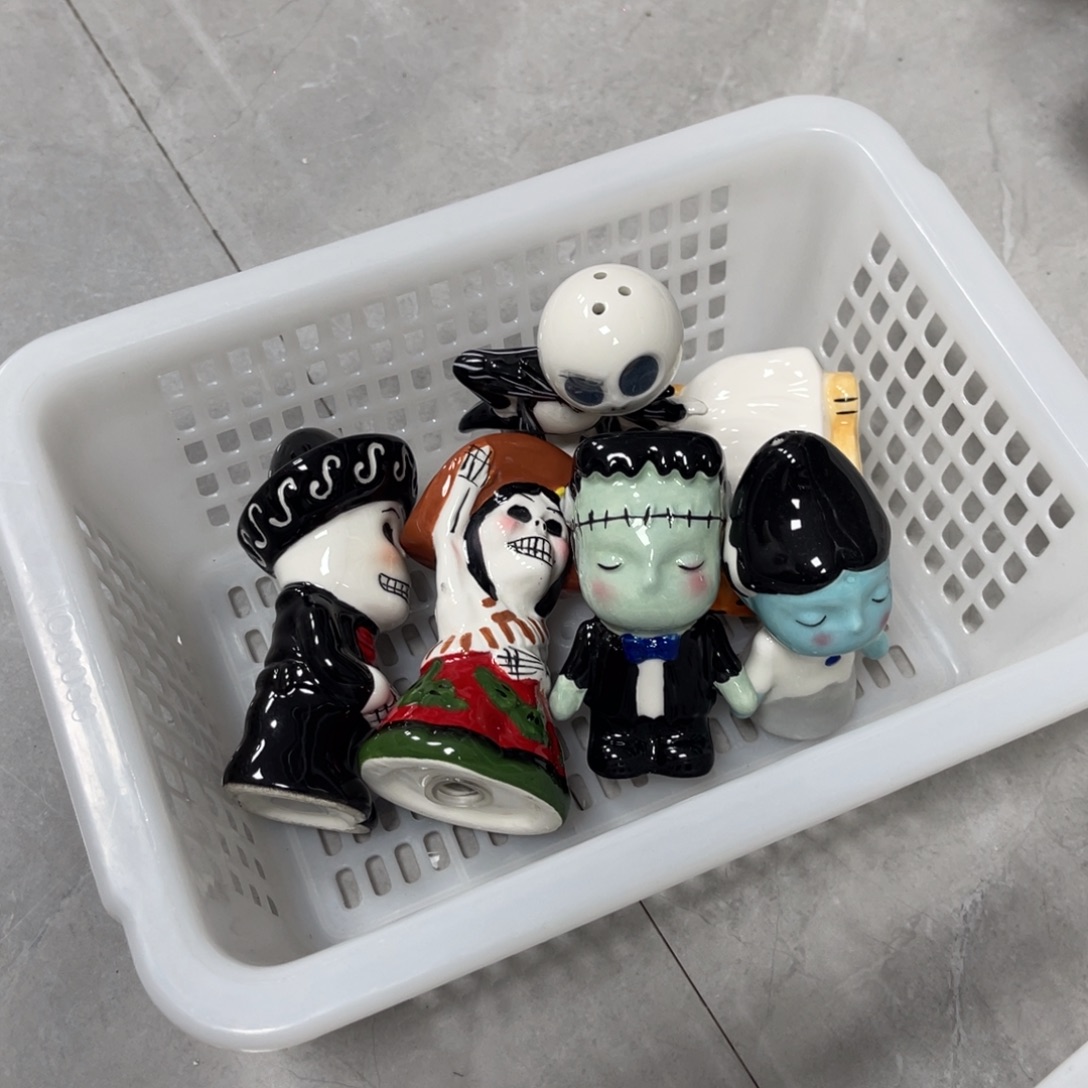 赵***子摆件陶微瑕疵陶瓷摆件完美主义慎拍