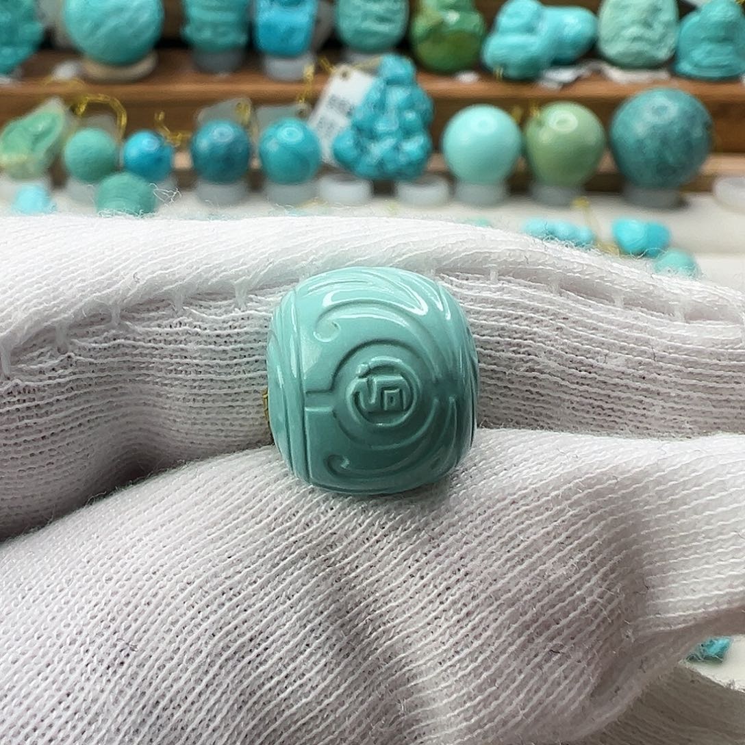 绿松石配饰未镶嵌