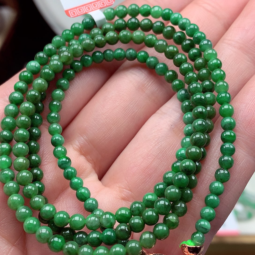 叫***姐翡翠未镶嵌毛衣链