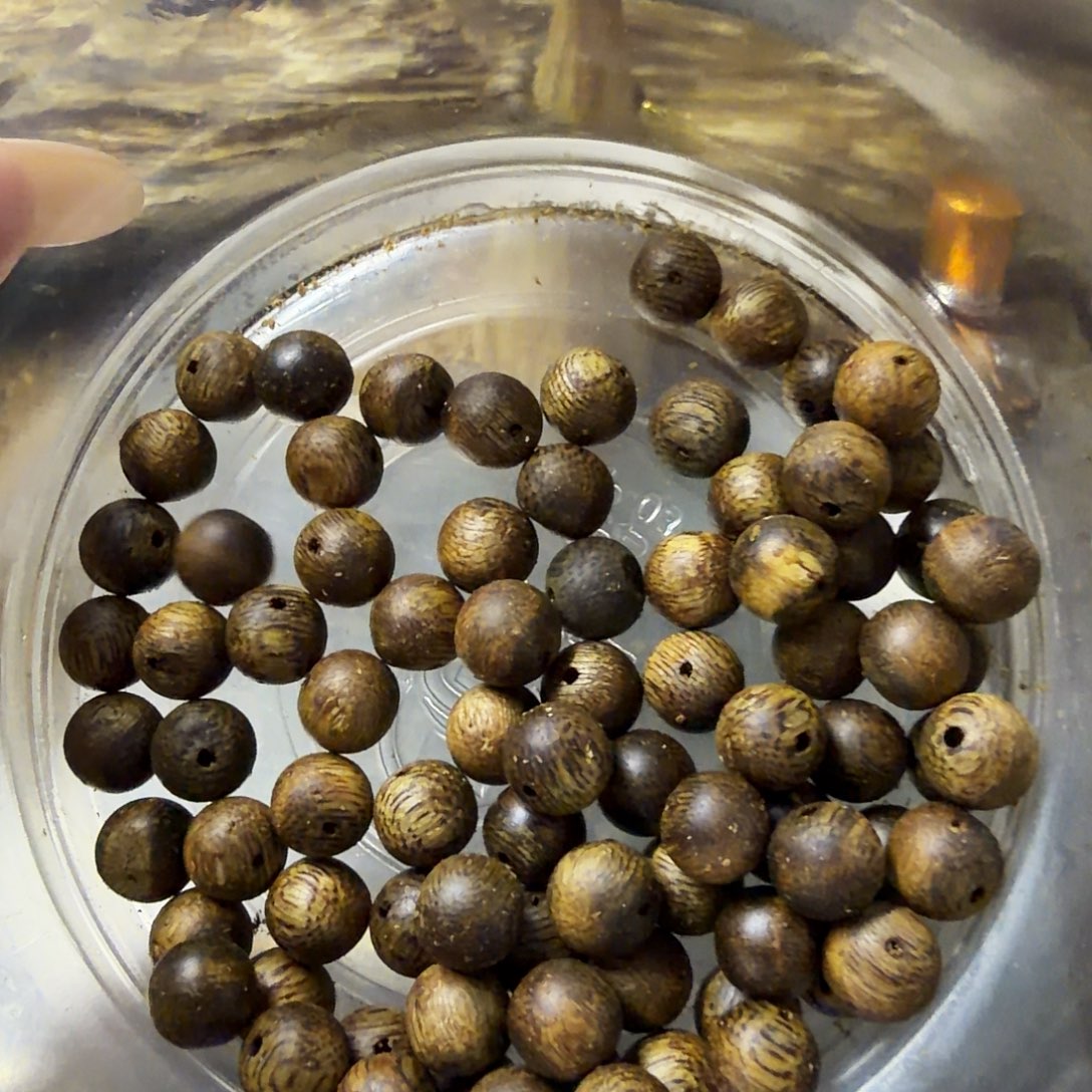 草***狼沉香碎屑沉香卡7散珠