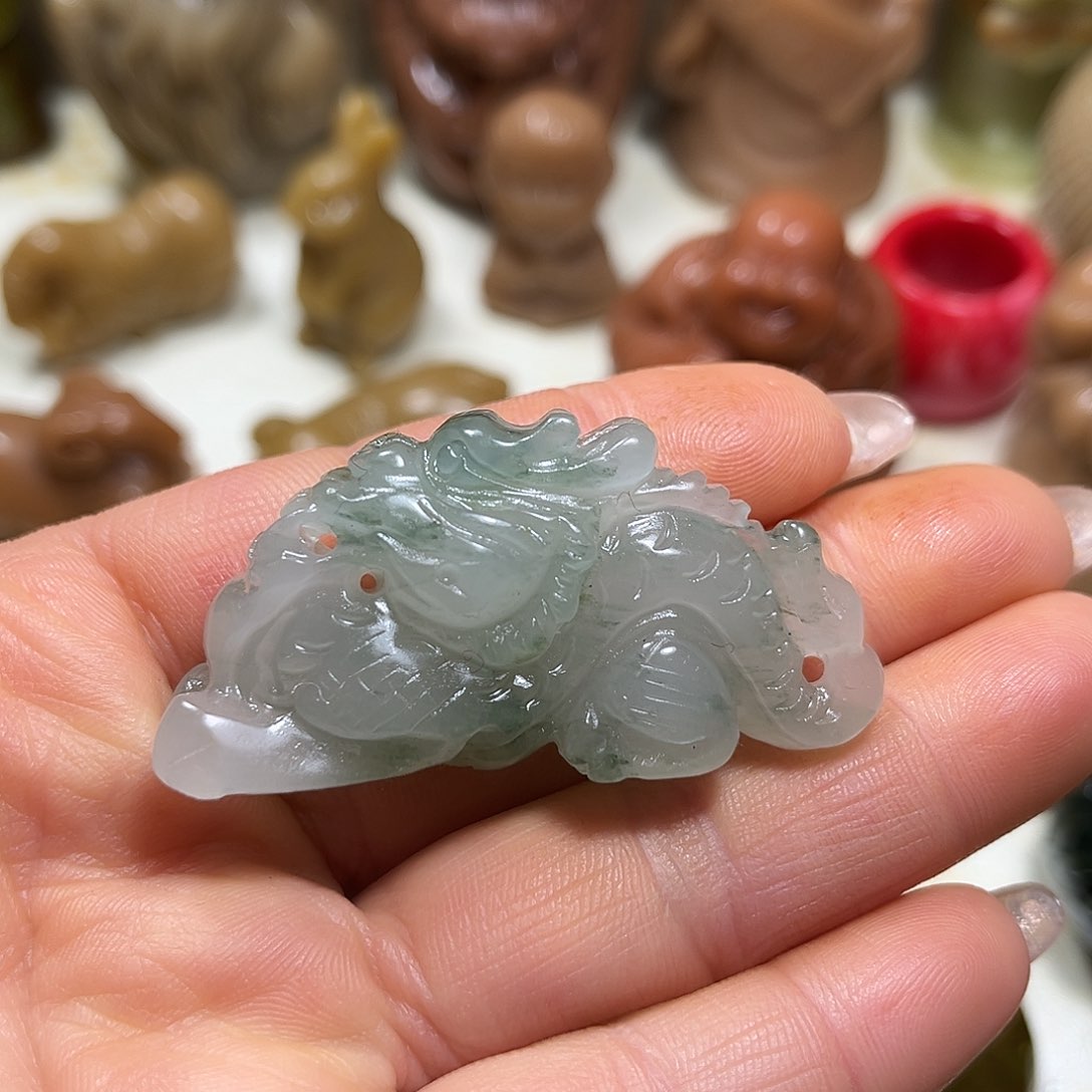 白玉菩提吊坠白玉菩提吊坠