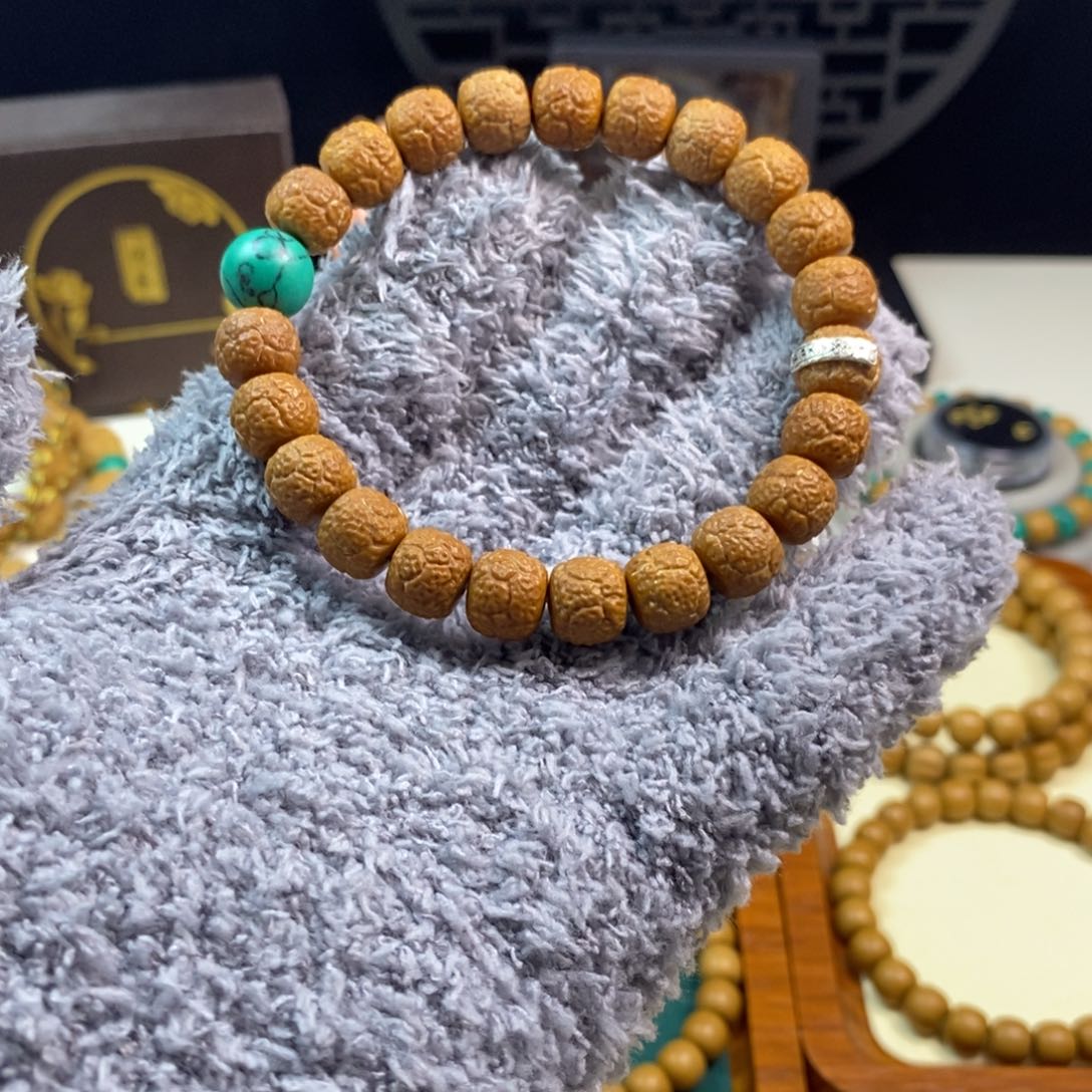 猴头核桃吊坠全品饕餮