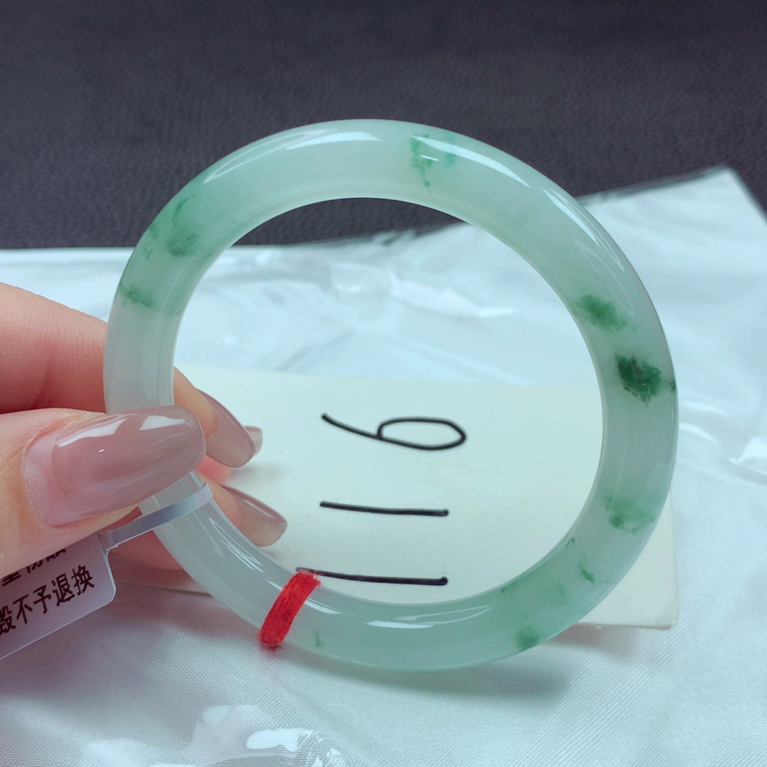 翡翠手镯未镶嵌手镯54