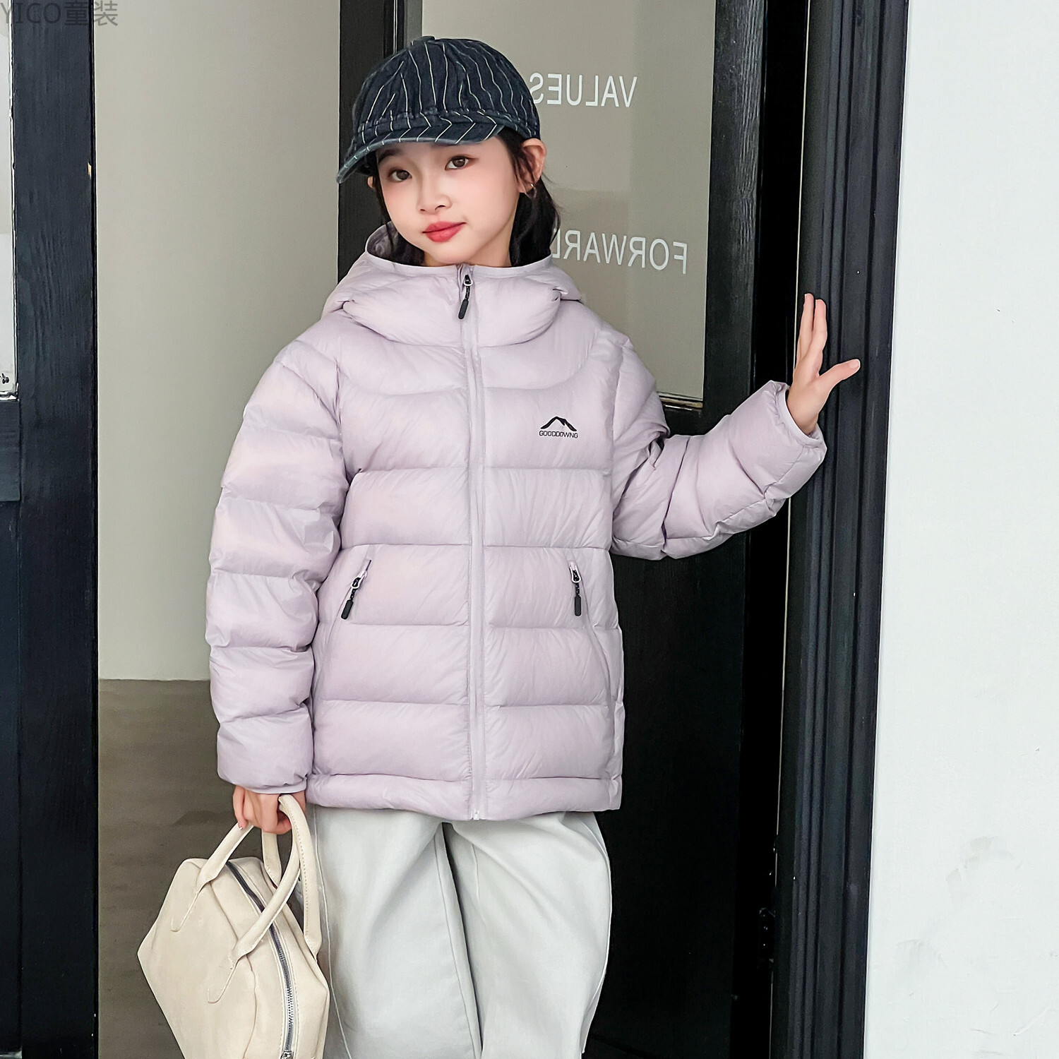 2025秋冬新款90白鸭绒轻薄儿童短款羽绒服连帽超轻柔软男女童外套