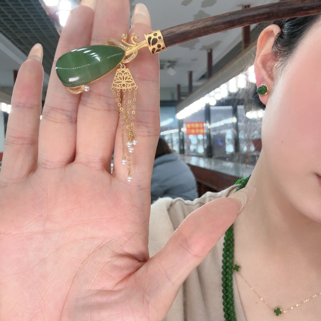 和田玉发饰18K金镶嵌琳*?