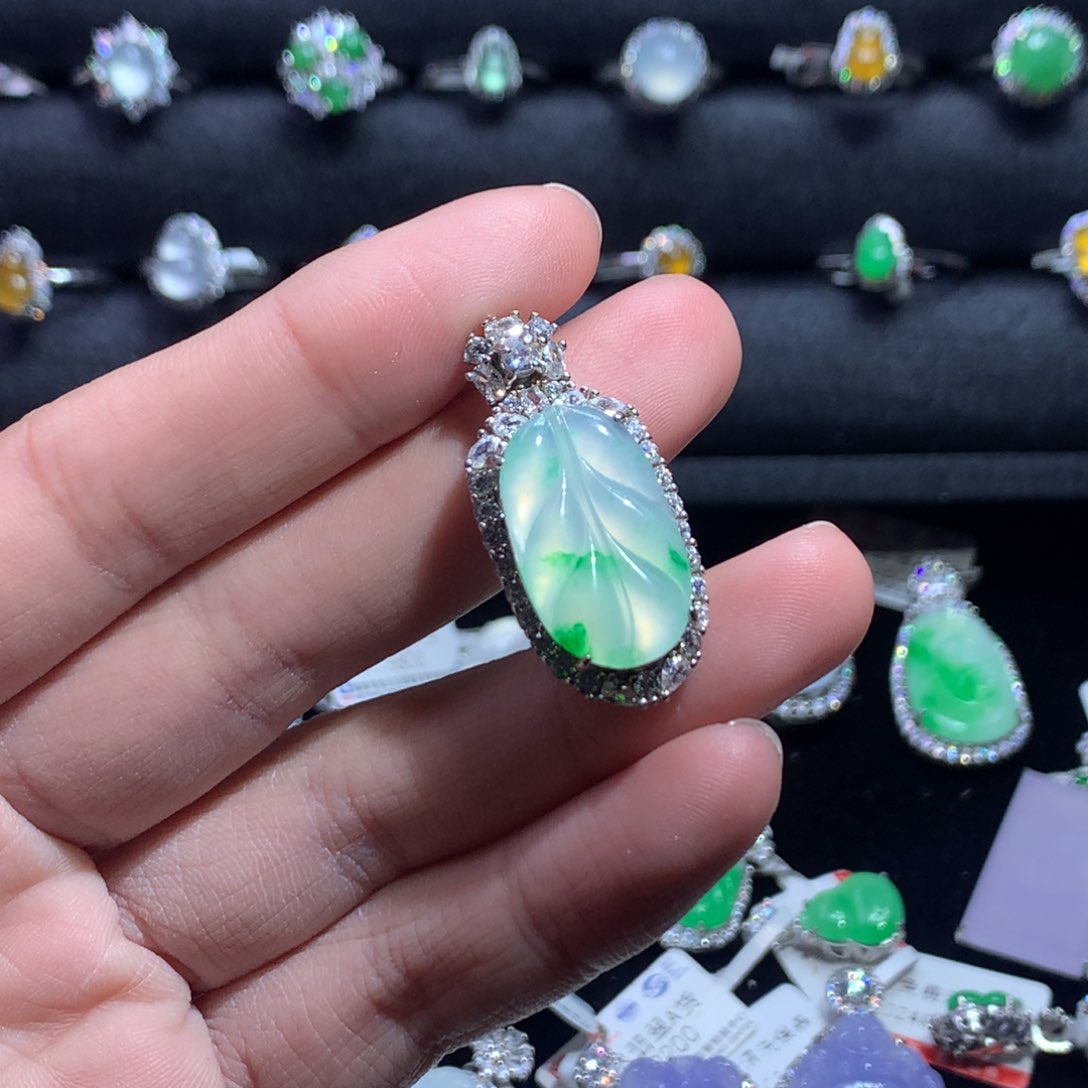 翡翠戒指银S925镶嵌天然翡翠