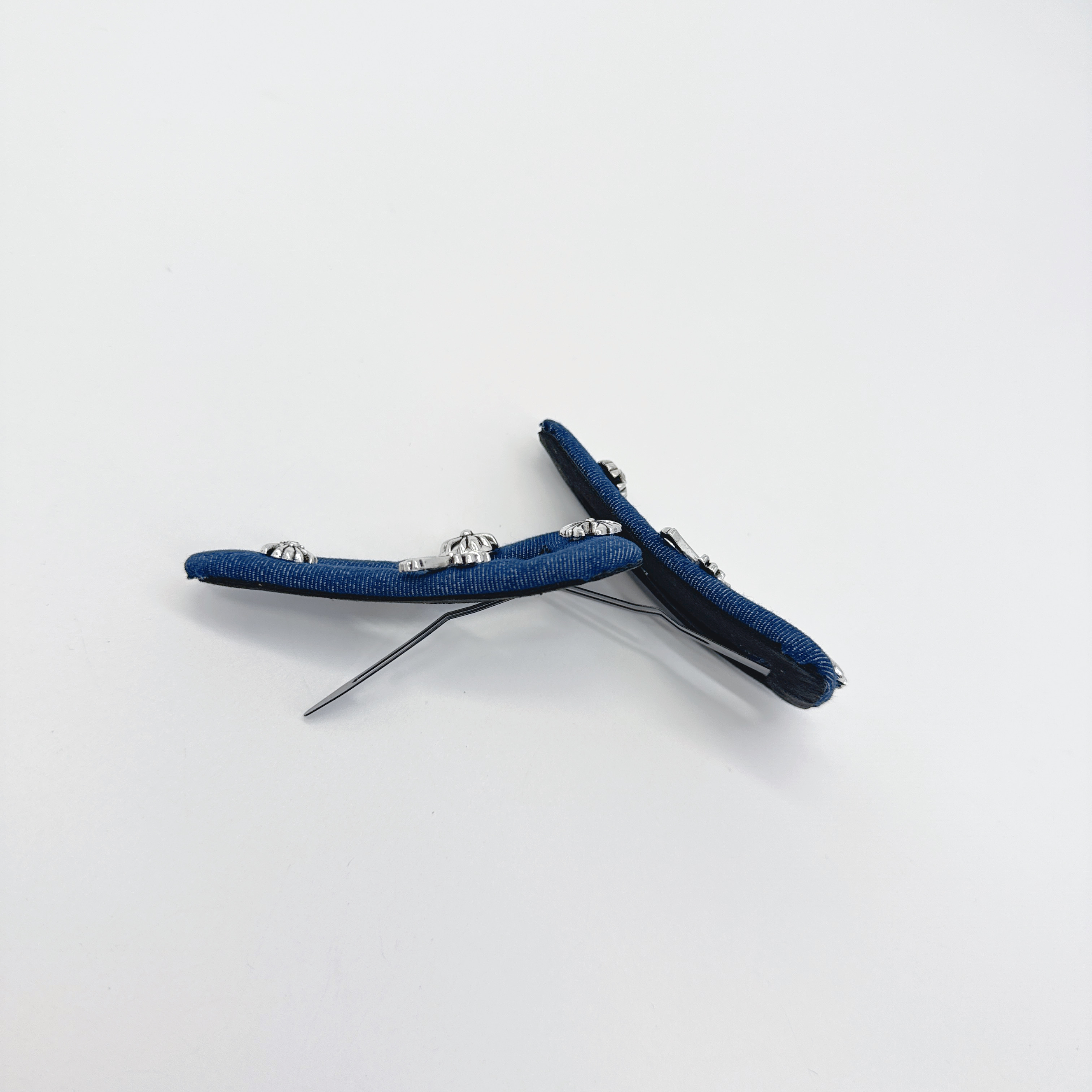 Mi33 牛仔三角镂空十字标大BB夹 Y57065J3-3