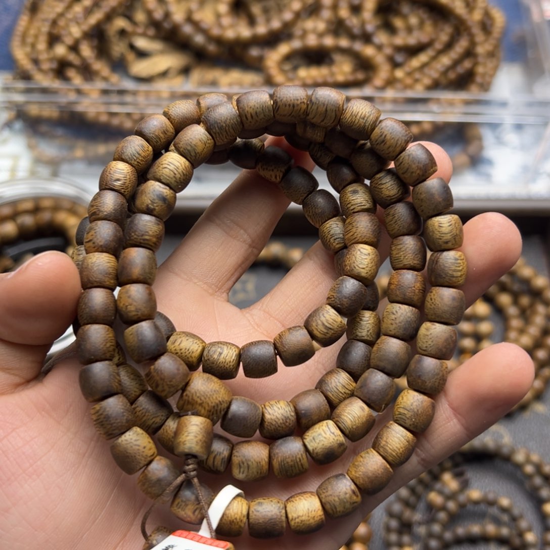 沉香碎屑沉香乌身九分沉0.8/33克鼓珠多圈