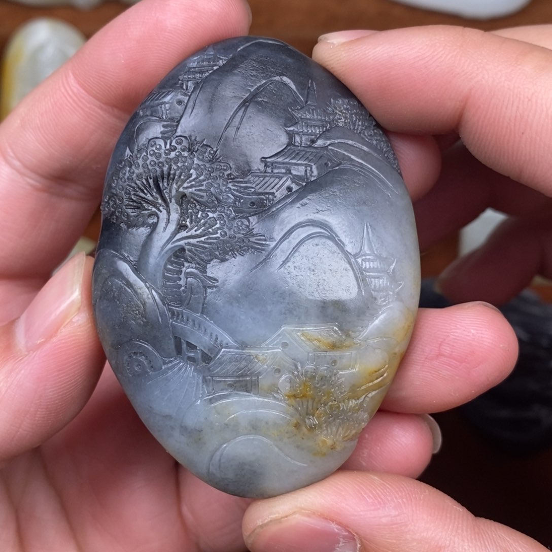 和田玉颈饰未镶嵌