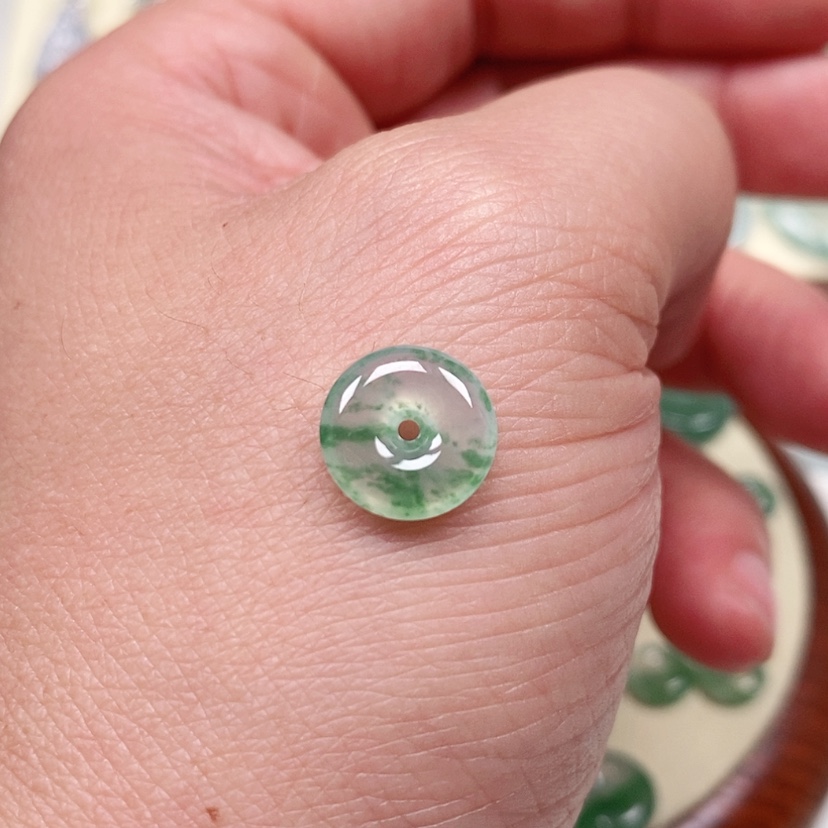 【闪购商品】翡翠未镶嵌吊坠(不含链)