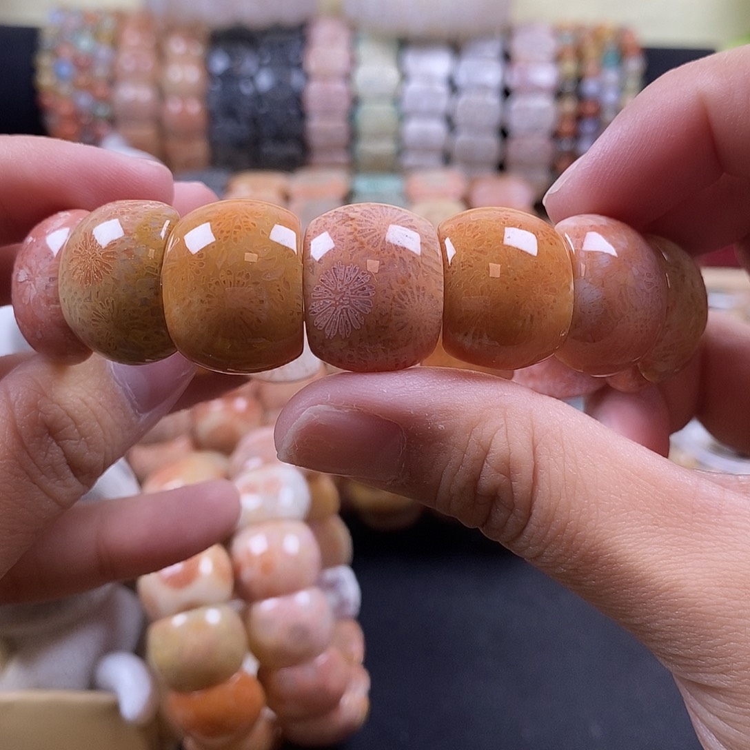 硅化珊瑚（珊瑚玉）未镶嵌手牌 3