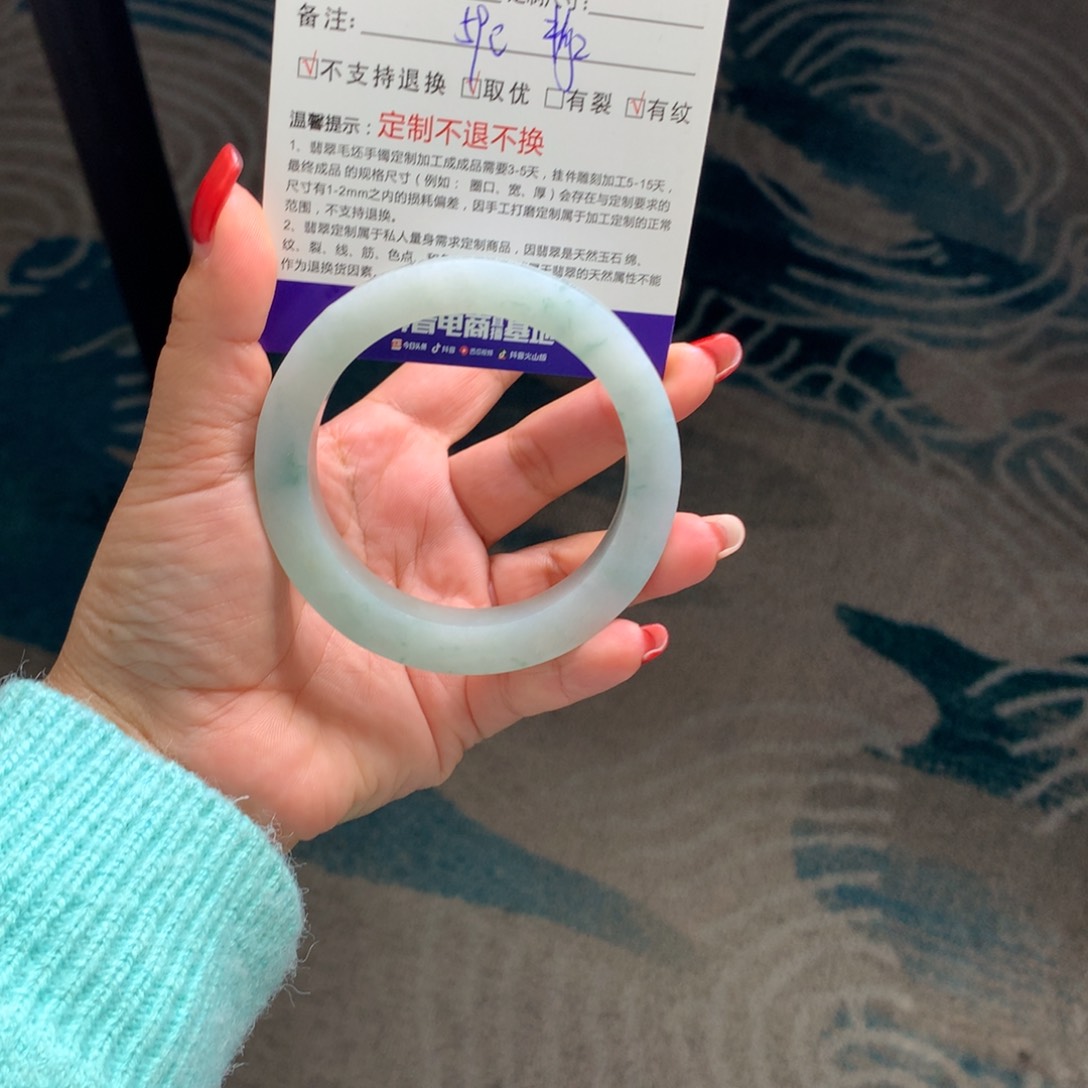 定制翡翠翡翠未镶嵌梁*手镯