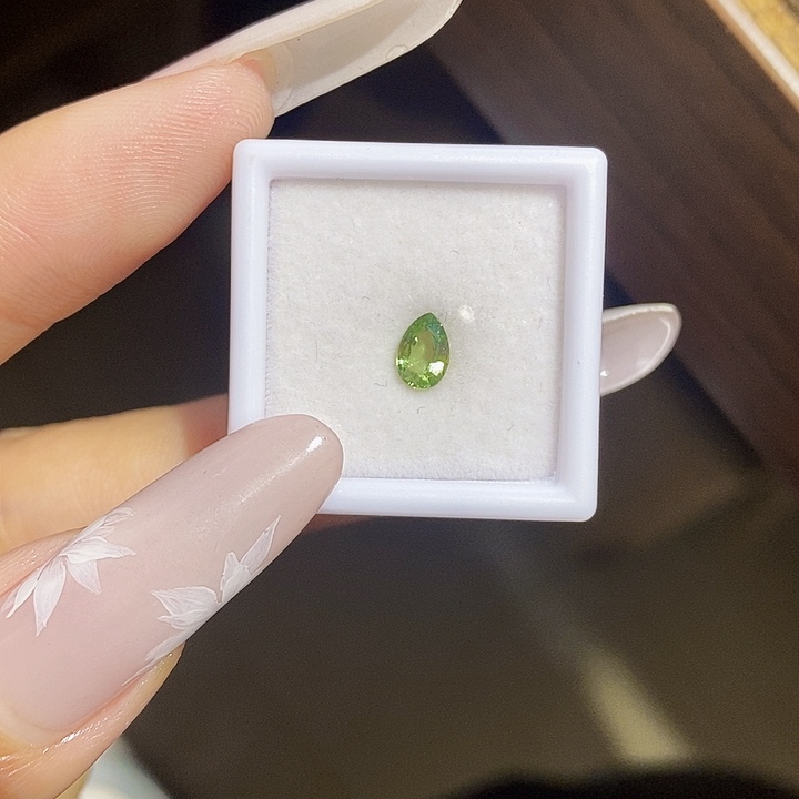 蓝宝石裸石未镶嵌天然鸭水绿蓝宝石