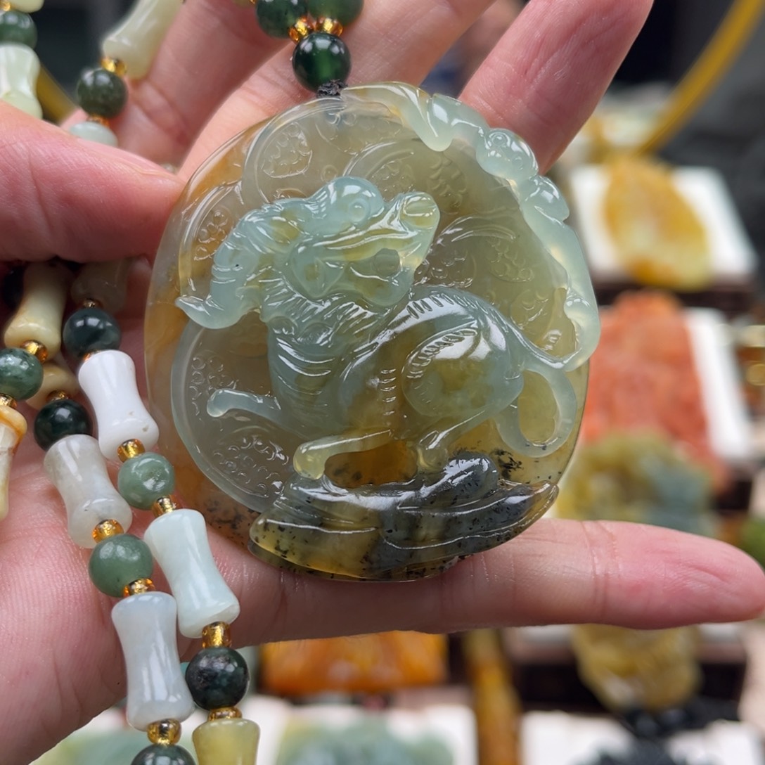 岫玉未镶嵌挂件挂件