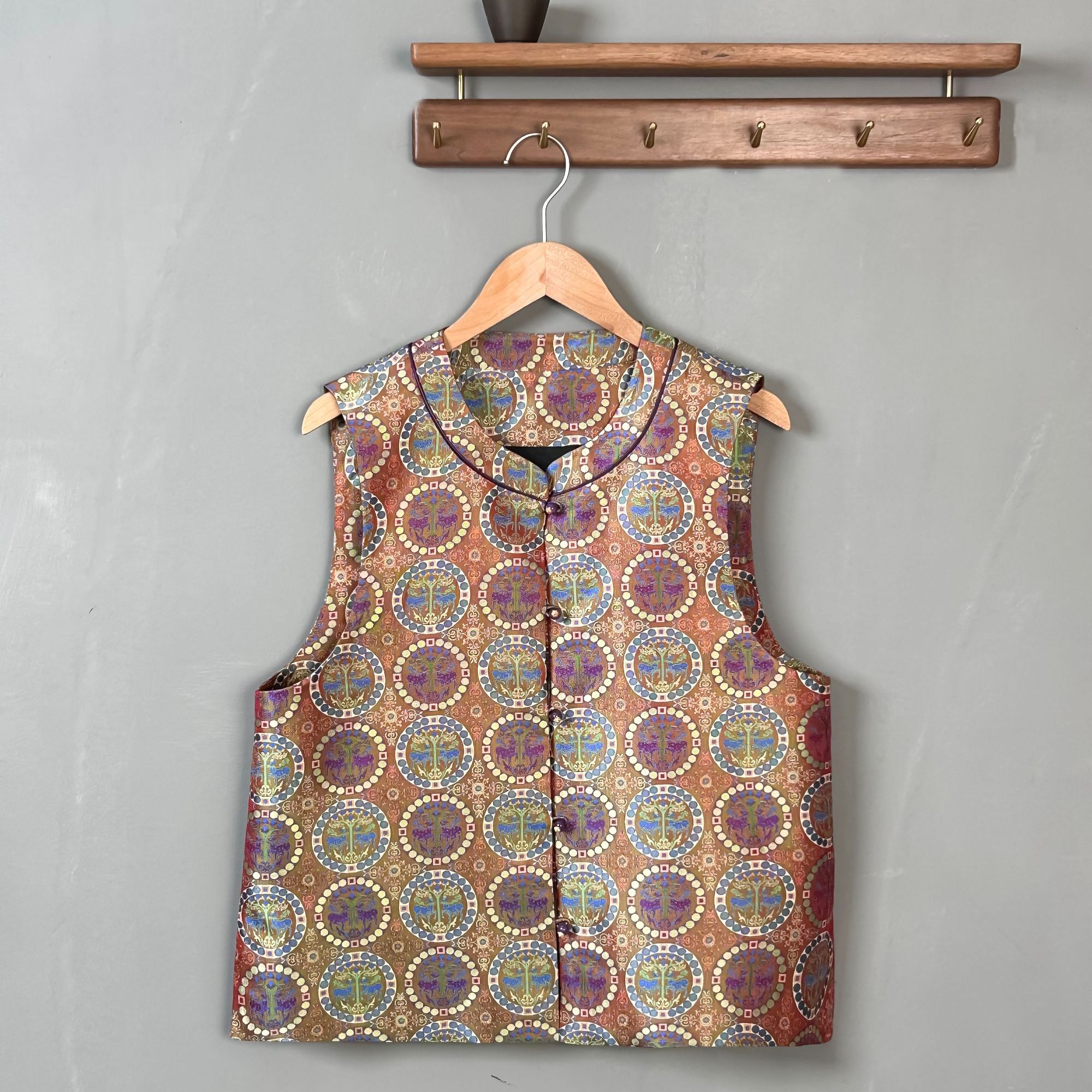 【鹿鸣】秋季新款蜀锦时尚百搭对开襟马甲