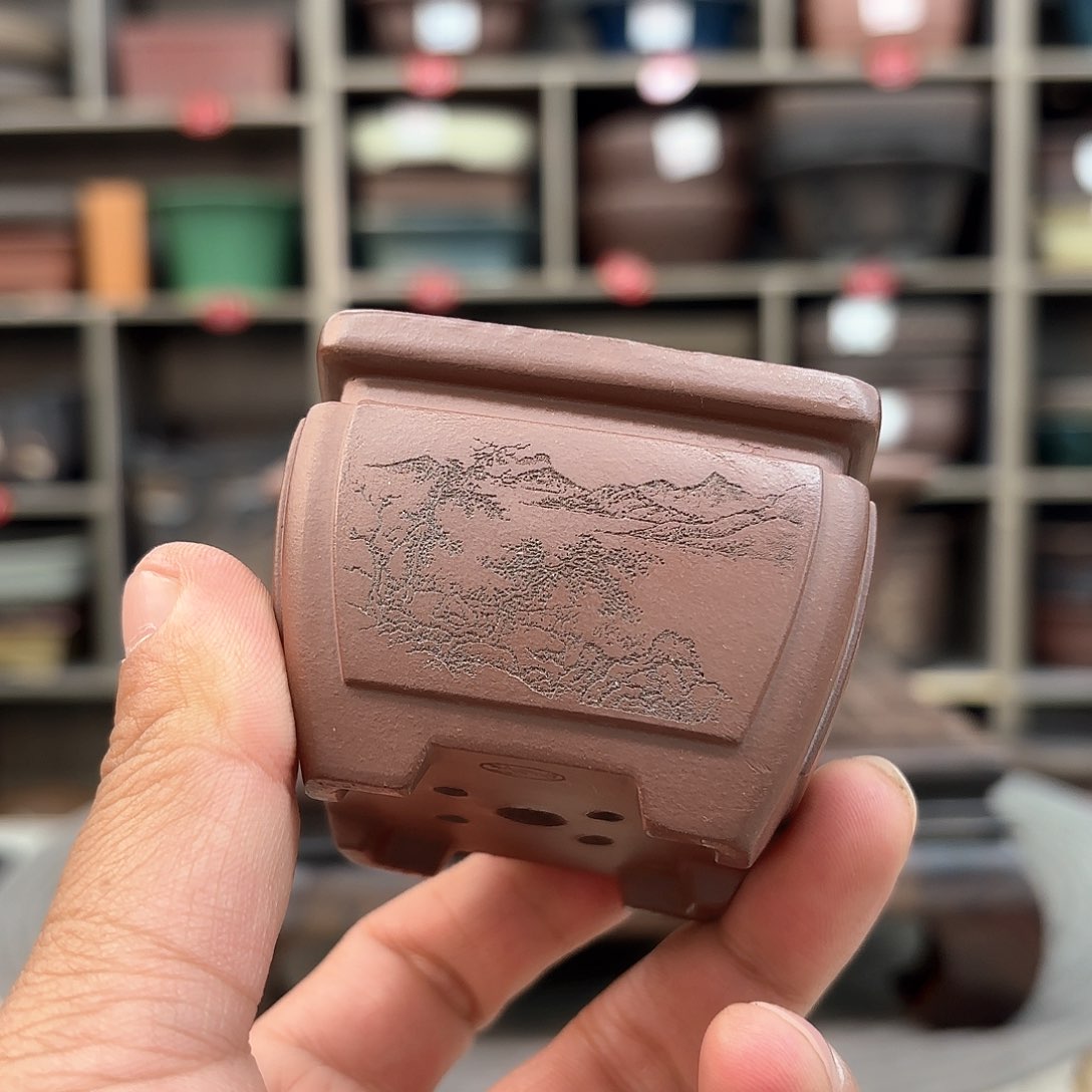 紫砂花盆紫砂的颜色很好看