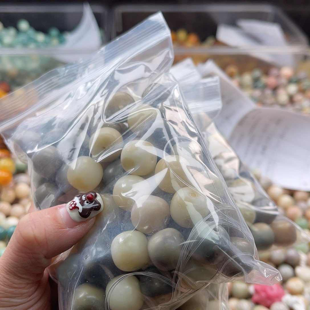 白玉菩提吊坠A/14mm/40颗锅底