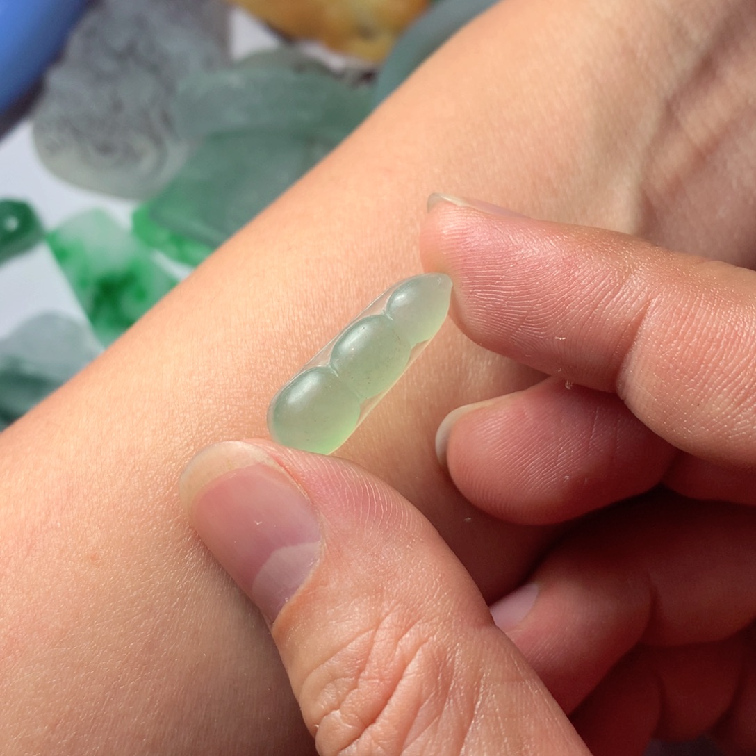 定制翡翠未镶嵌包工