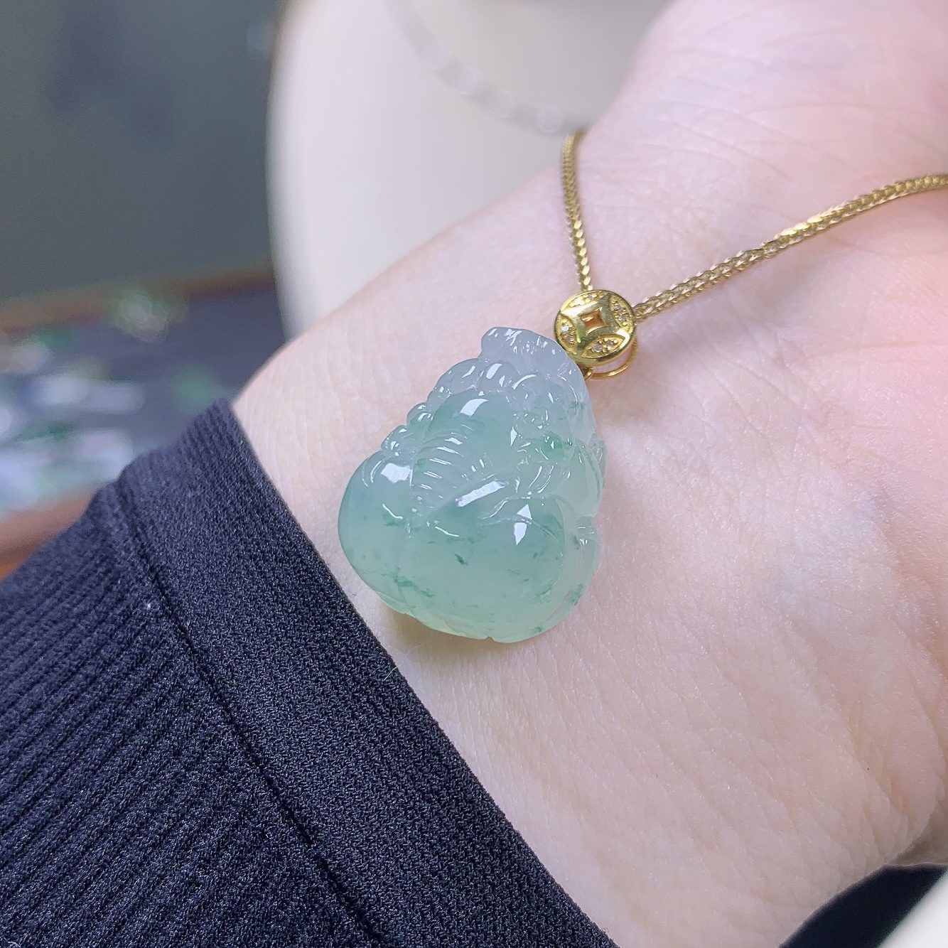 缅甸天然A货翡翠镶嵌18k金冰种飘绿貔貅吊坠礼物胶润19.2×17×10.3