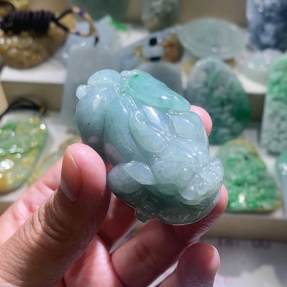 【闪购商品】翡翠颈饰未镶嵌貔貅