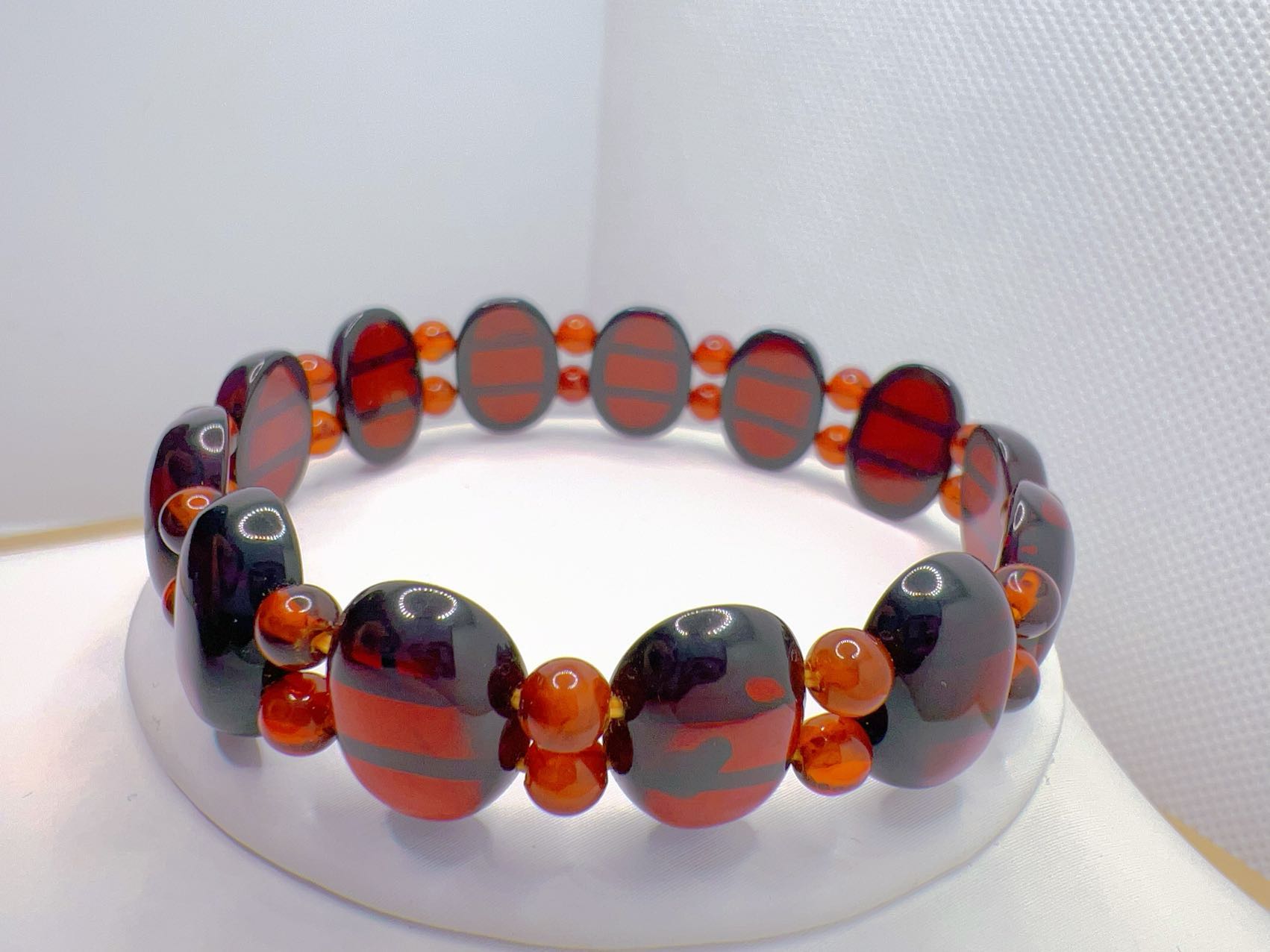 【包邮】天然琥珀手串时尚款bilayzuk kankahri