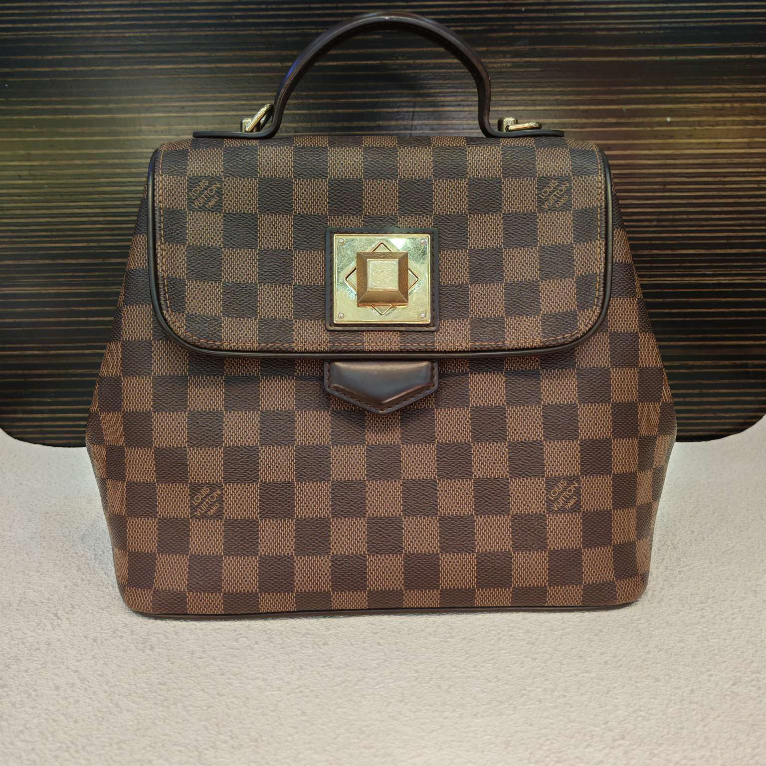 95新 LouisVuitton/路易威登 棕棋盘格bergamo 金扣棕色