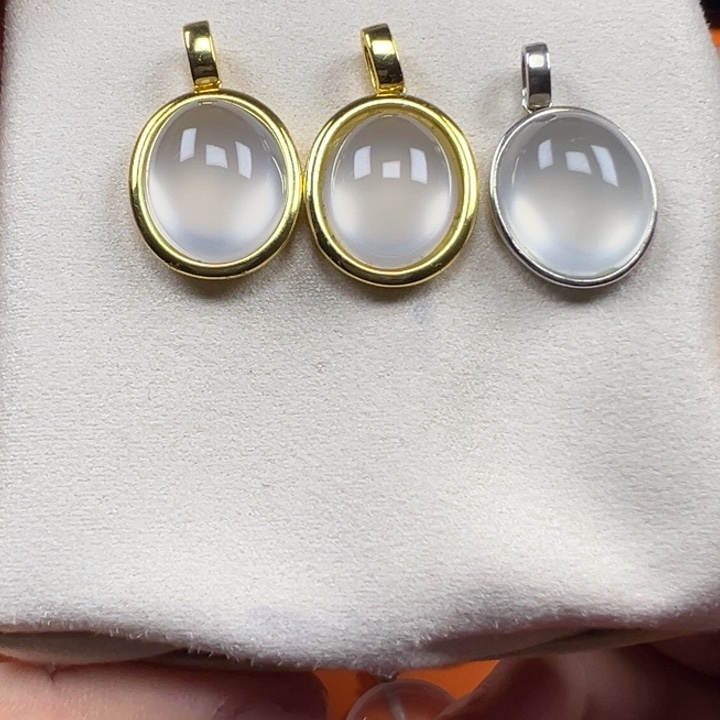 石英质玉合金颈饰黑钢蛋面吊坠多样性发其一