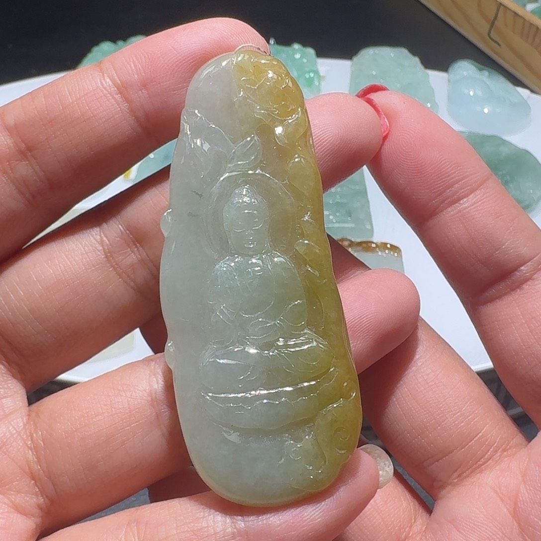 翡翠未镶嵌颈饰吊坠