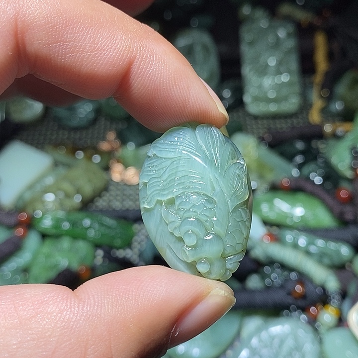 和田玉未镶嵌吊坠(不含链)