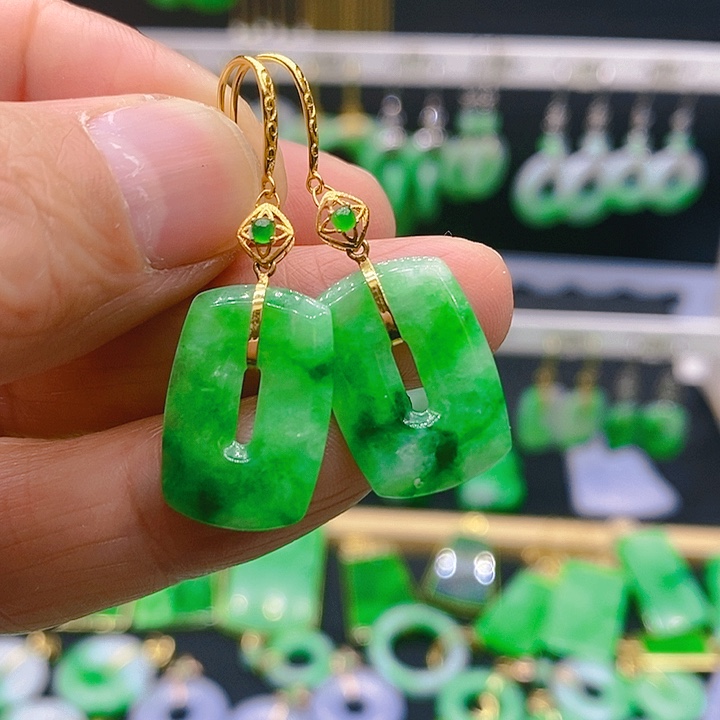 翡翠耳饰18K金镶嵌耳坠