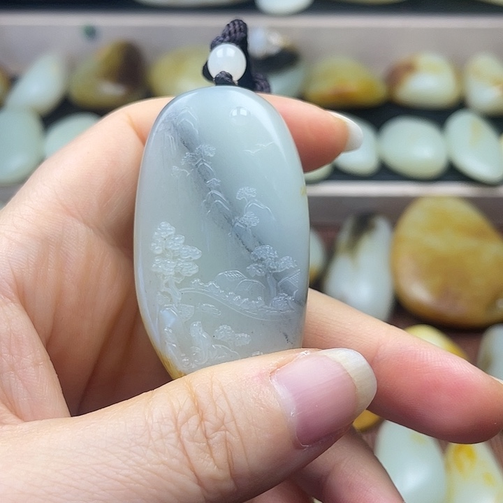 和田玉未镶嵌颈饰